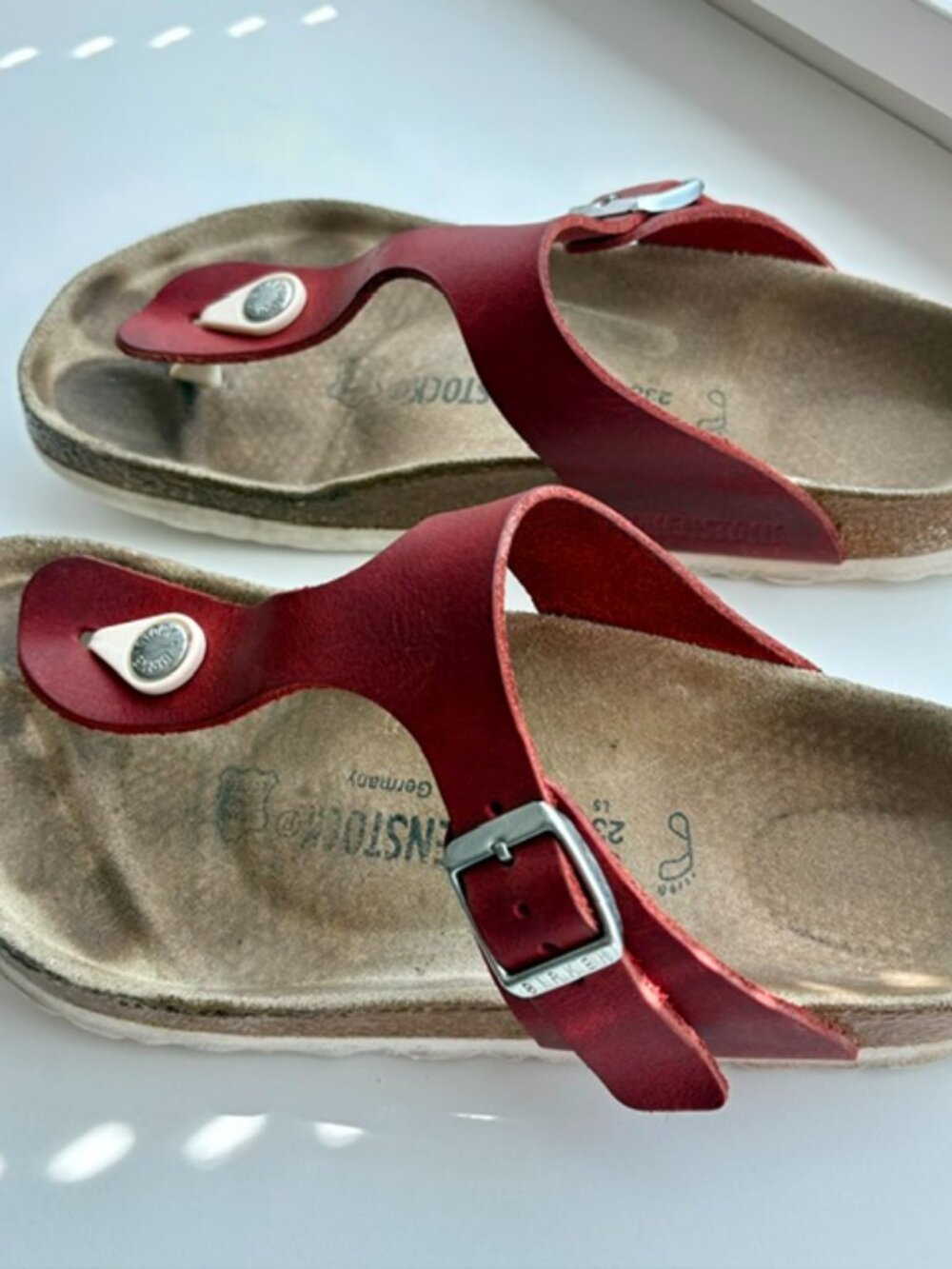 Birkenstock Gizeh Red Oiled Leather Sandals | EU 36 | Freshly Resealed Cork